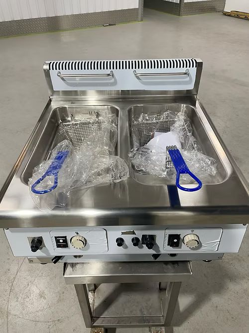 LPG Counter top Gas Fryer - Twin tank - 2x large basket
