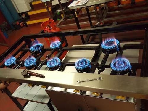 8 Burner commercial Gas cooker - Indian or Thai Restaurant Gas cooking range