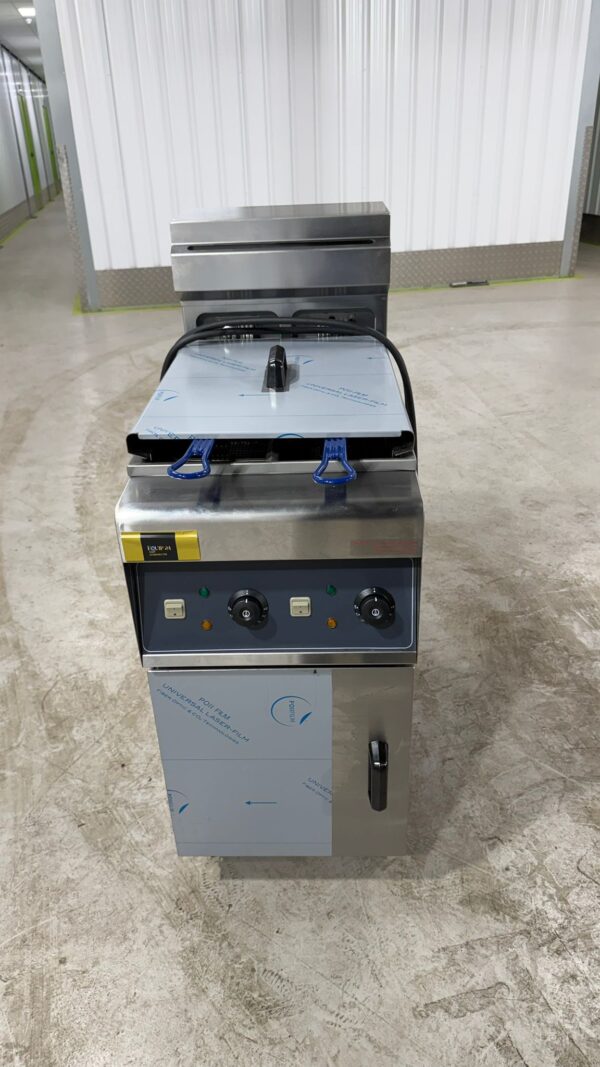 Free Standing Twin Tank Electric Fryer 12kw